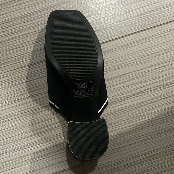 Juicy Couture Y2K Block Heel Logo Sandals J-Girly Black White – Size 9.5 - Picture 11 of 11